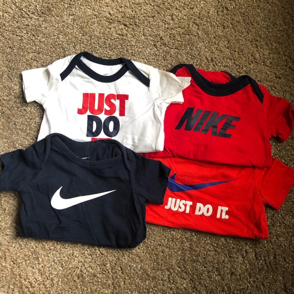 Nike onesie lot